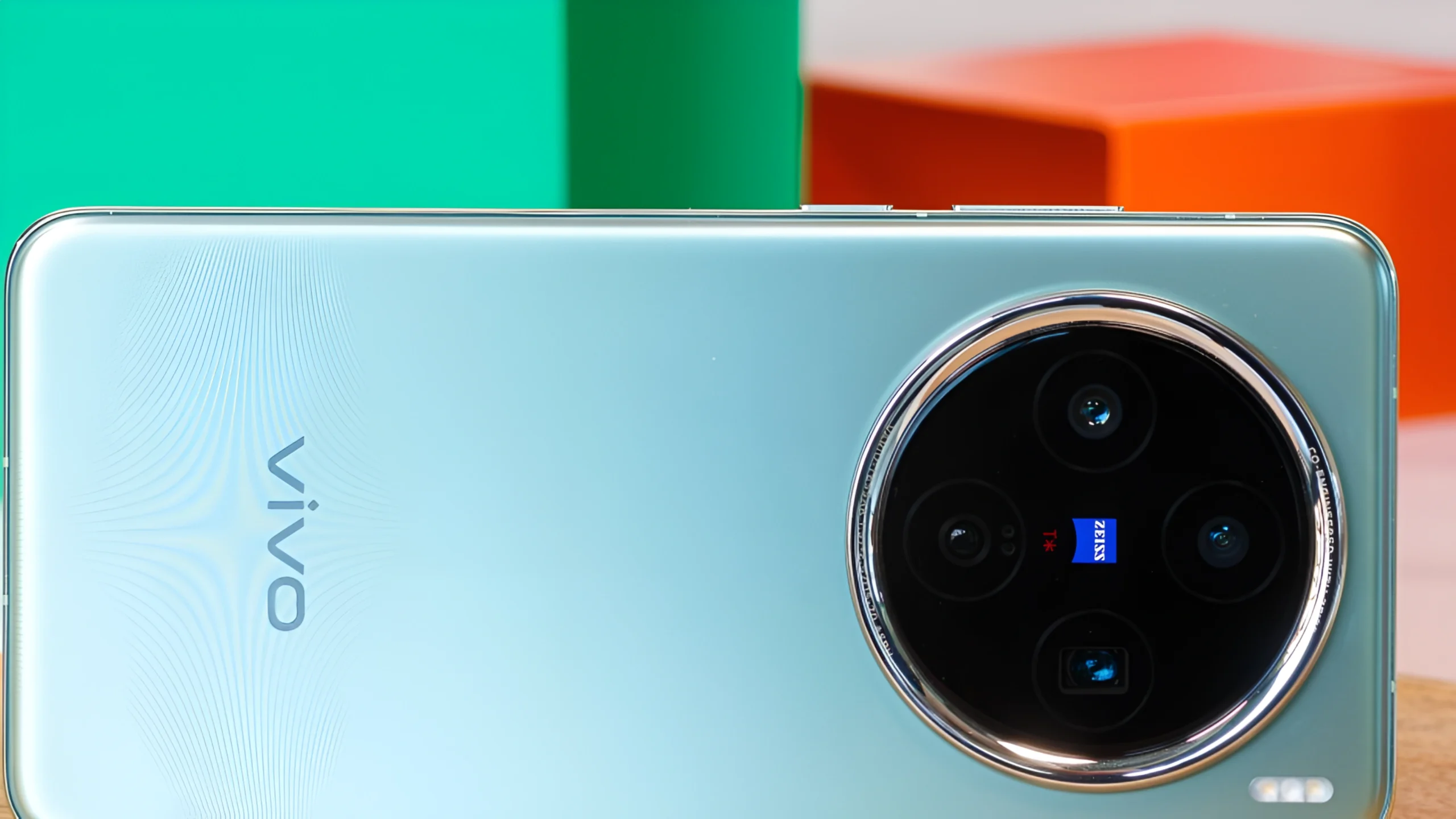 vivo X300 to Feature 50MP Selfie Camera and Ultrasonic Fingerprint Scanner