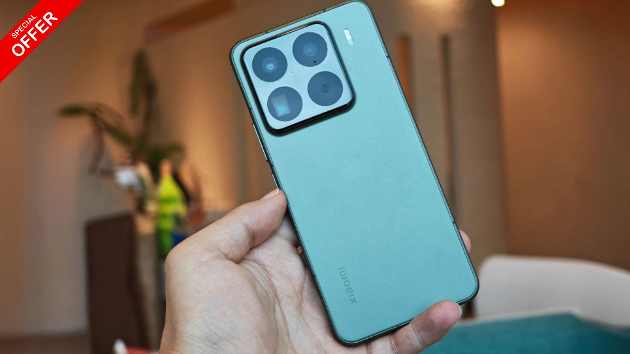 Xiaomi Accelerates Flagship Launch to Rival iPhone 17