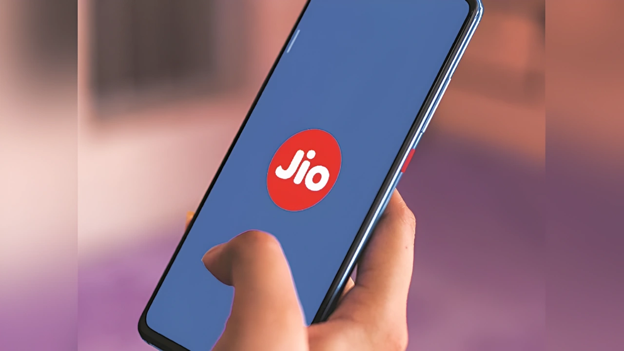 Jio Celebrates 9th Anniversary with Free Unlimited Data for 500 Million Users